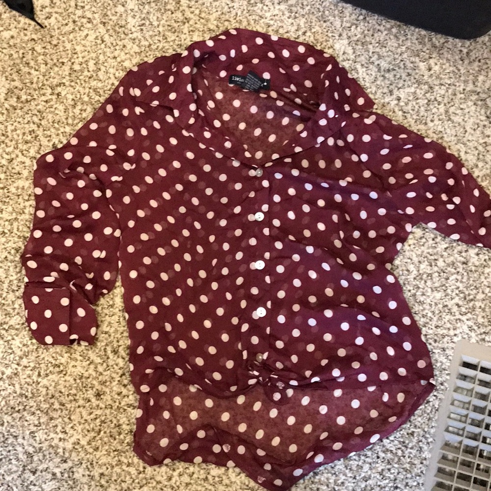 Belly shirt low in back